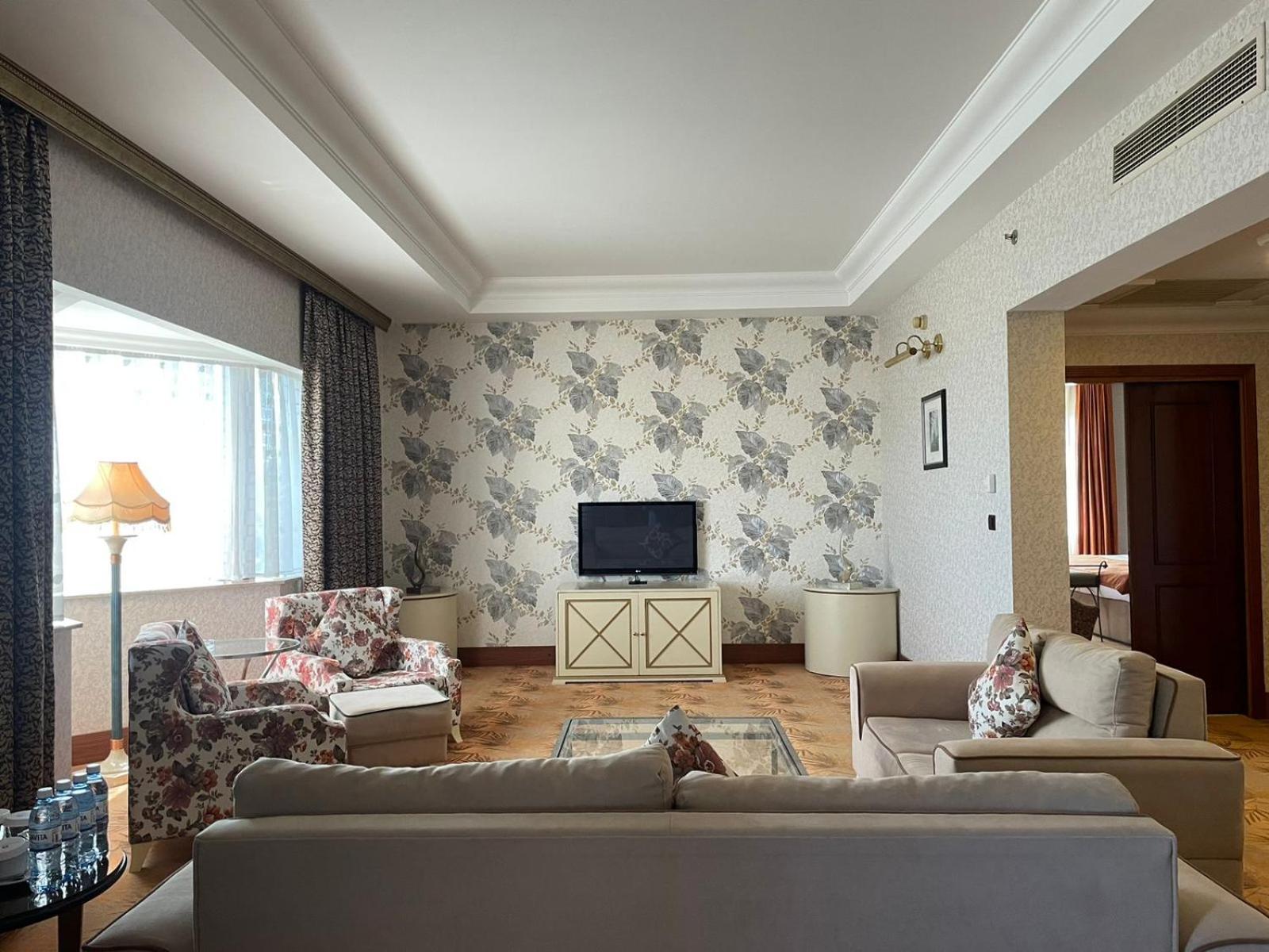 Grand Hotel Europe Baku Exterior foto